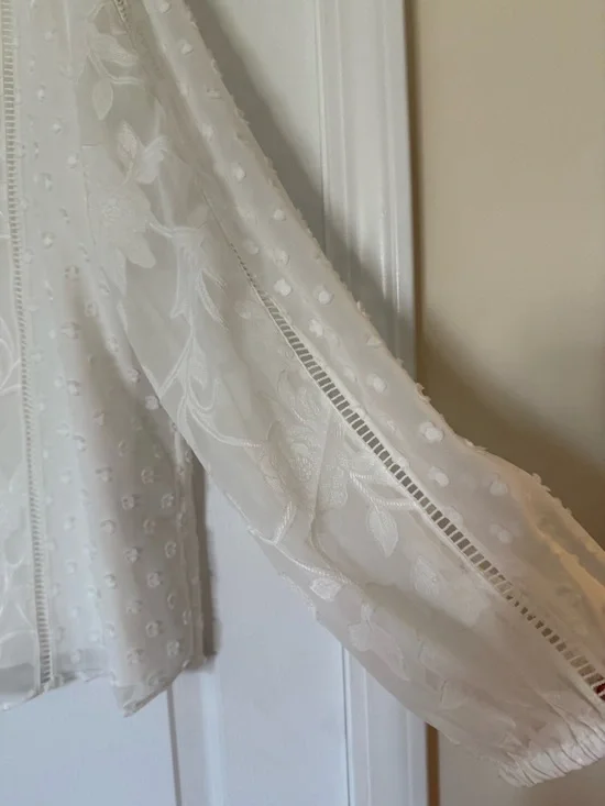 White House Black Market White Embroidered Swiss Dot Button-Front Blouse - Picture 4 of 7